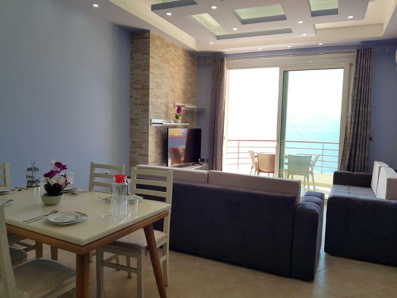 Apartment Of Beautiful Dreams Over The Sea Sarande Exterior photo
